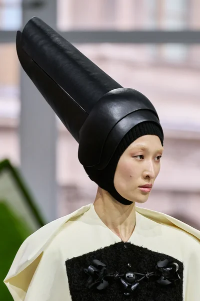 Look 125